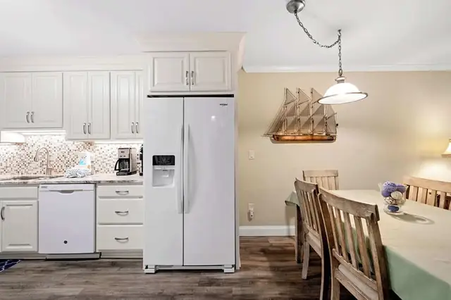 Kitchen at Fiddler’s Cove 21C